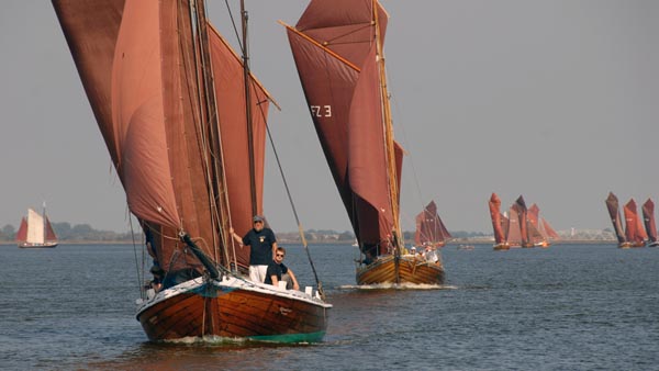 Zeesenboots sailing the triangular course