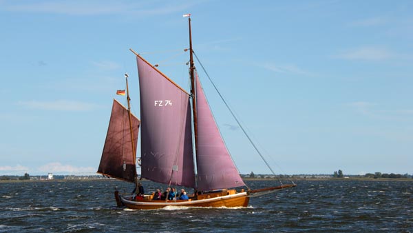 FZ74 Dorothea, Volker Gries, Zeesenbootregatta Bodstedt 2022 , 09/2022