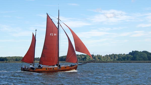 FZ84 Paula, Volker Gries, Zeesenbootregatta Bodstedt 2022 , 09/2022