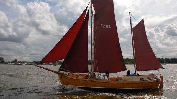 FZ82 Oma Else, Volker Gries, Zeesboot Regatta Bodstedt 2017 , 09/2017