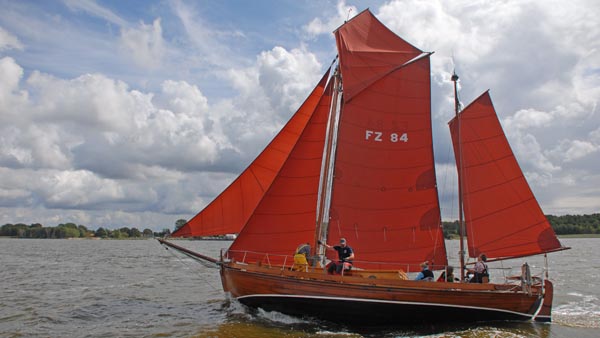 FZ84 Paula, Volker Gries, Zeesboot Regatta Bodstedt 2017 , 09/2017