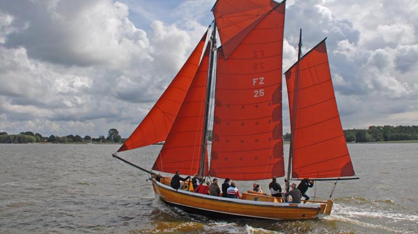 FZ25 Gertrud, Volker Gries, Zeesboot Regatta Bodstedt 2017 , 09/2017