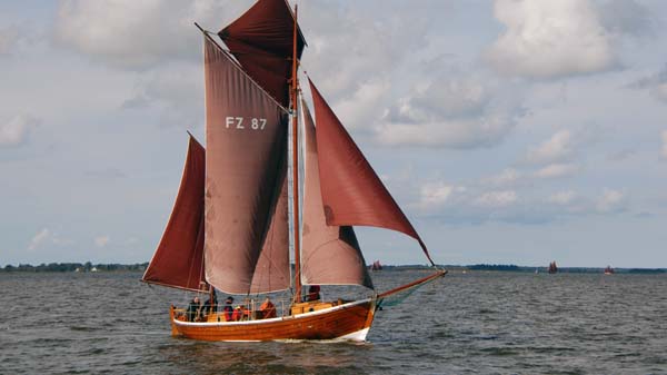 FZ87 Irmchen, Volker Gries, Zeesboot Regatta Bodstedt 2017 , 09/2017