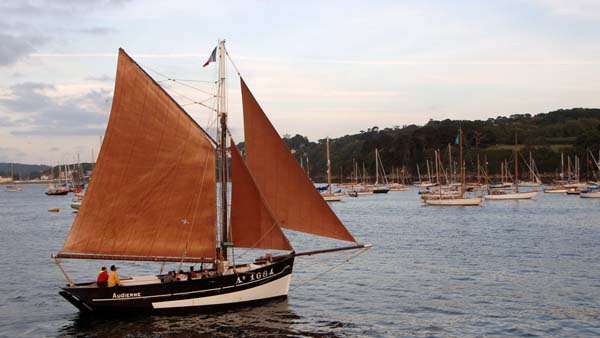 Corbeau des Mers AY1684, Volker Gries, Temps fete Douarnenez 2016 , 07/2016