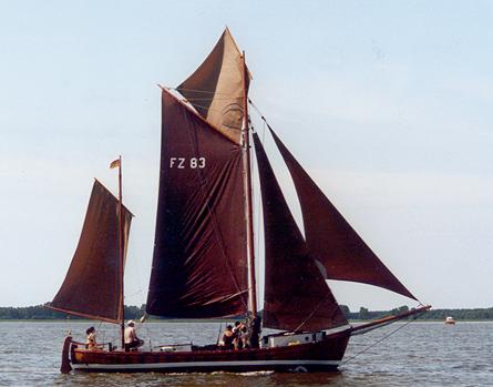 FZ83 Frieda, Volker Gries, Barther Zeesbootregatta , 07/2001