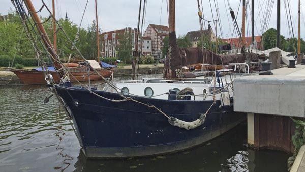 De zwarte Wouw, Volker Gries, Greifswald , 06/2017