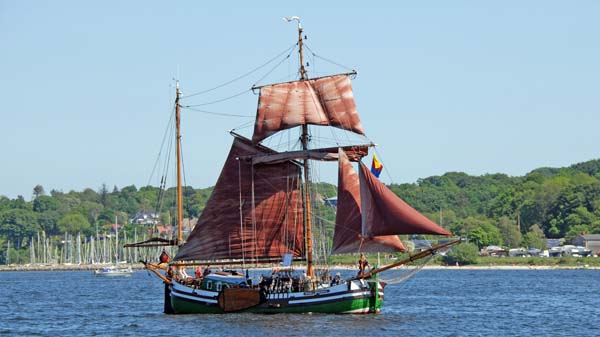 Gesine von Papenburg, Volker Gries, Rum-Regatta 2017 , 05/2017