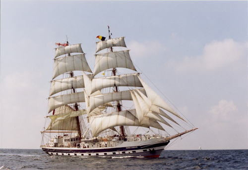 Stavros S Niarchos, MAX (http://www.tallshipstock.com/), Sail Antwerp / Cutty Sark 2001 , 2001