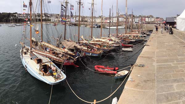 English fleet in Douarnenez