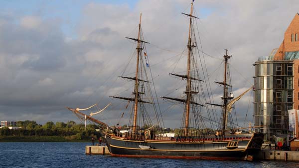 Fully-rigged ship Bounty II