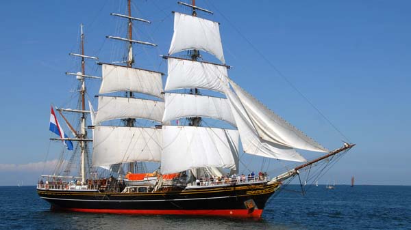 Fully-rigged ship Stad Amsterdam