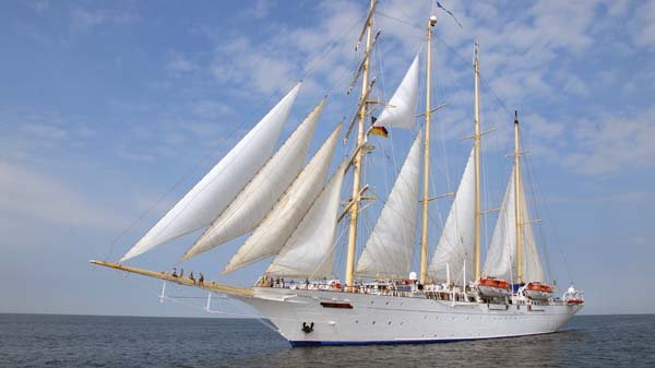 4-masted barkentine Star Flyer