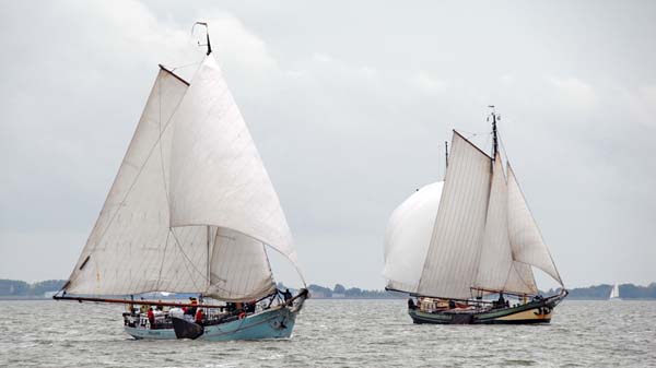 Klippers sailing the three-cities-race