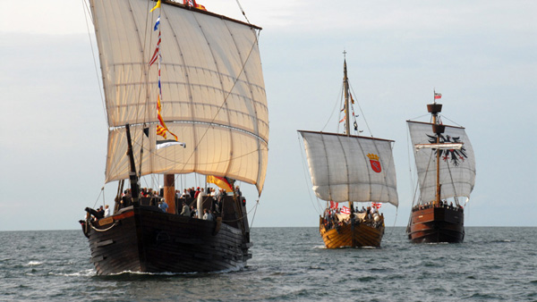 Treffen mittelalterlicher Segelschiffe