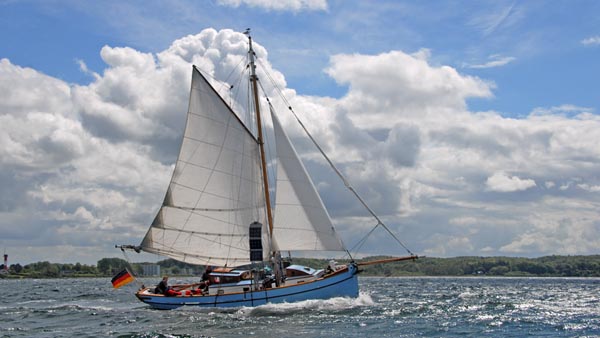 "Lea von Altona"