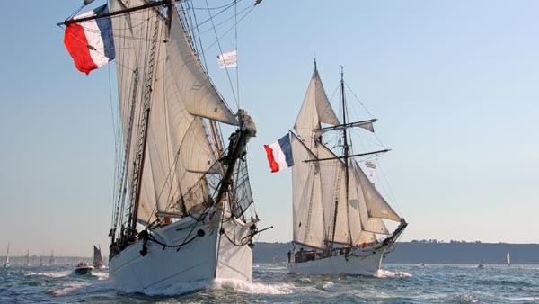 Sailtraining ships La Belle Poule and L'Etoile