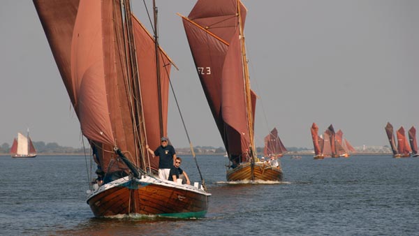 Zeesenboots sailing the triangular course