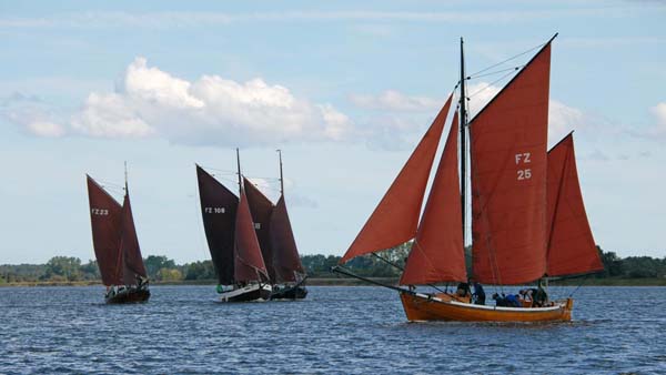 Start of the Zeesenboot regatta Bodstedt 2022